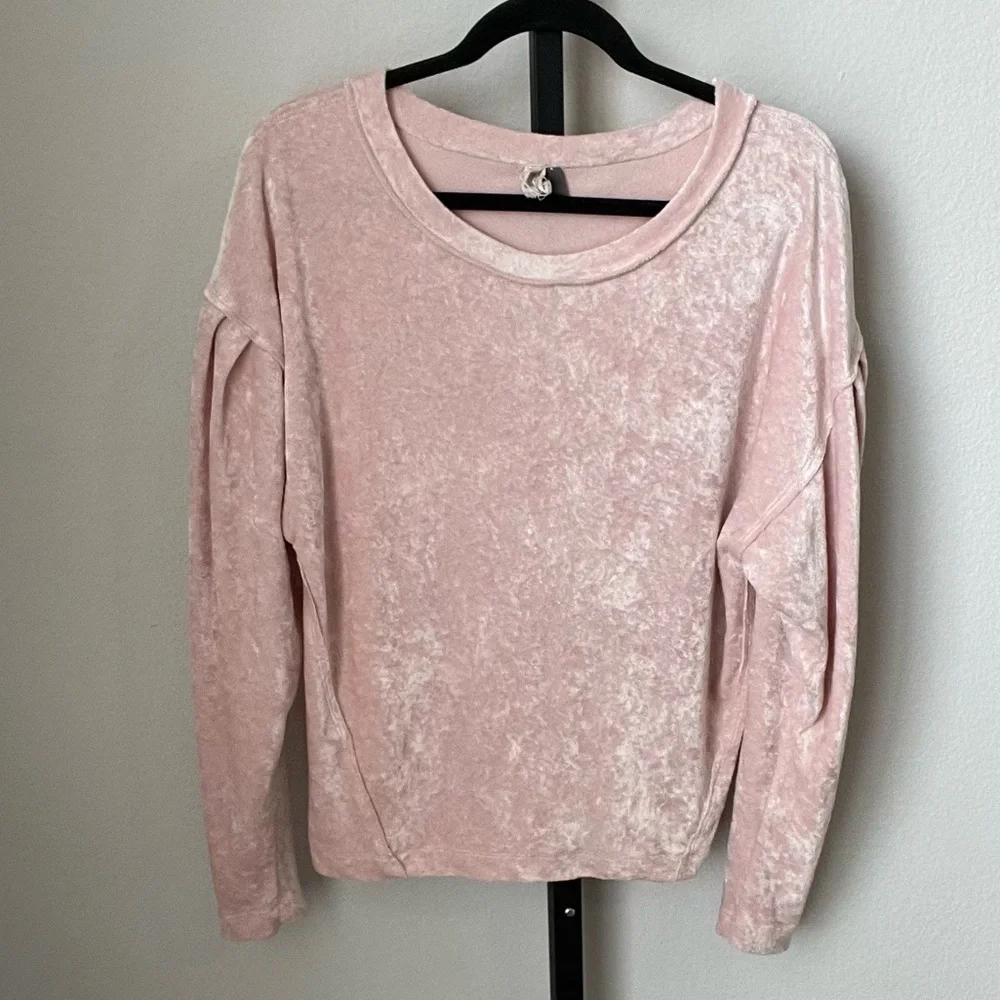 The We The Free Milan Blush Pink Crush Velvet Top Size Small